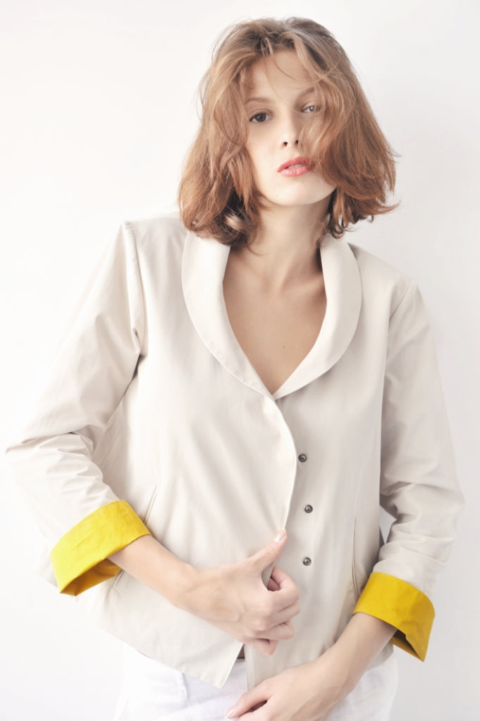 La giacca leggera beige & giallo Castel