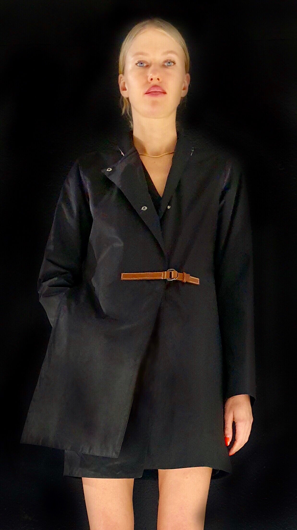 Il cappotto molto chic nero & tweed rosa Distante