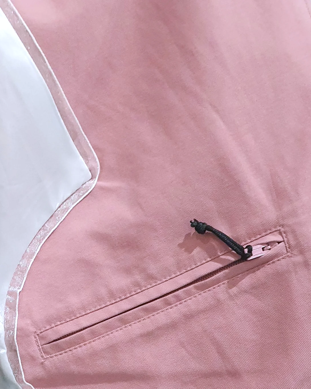La giacca chic impermeabile nostalgia rosa Audrey
