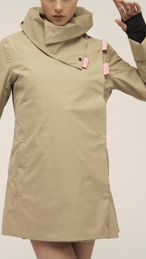 La giacca impermeabile Twiggy beige / rosa